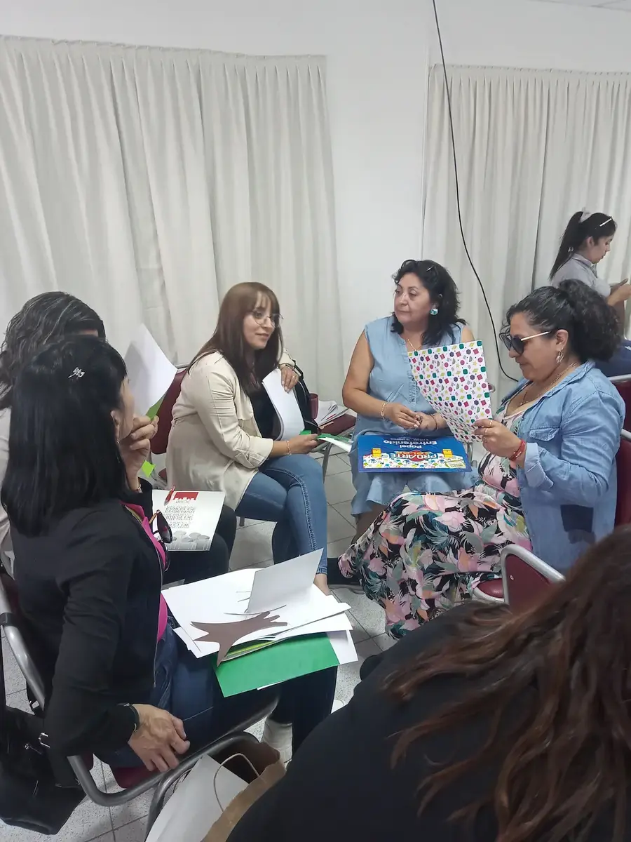 Desarrollo de Competencias necesarias para la práctica docente, que faciliten los aprendizajes de la lectura, escritura y matemáticas de manera significativa y sostenible en estudiantes con NEEP -  Escuela Santa Cecilia - Calama